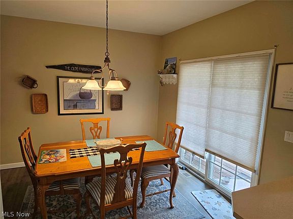 5th image of 375 Walters Way