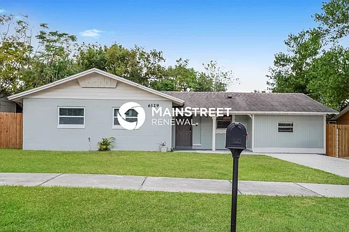 6129 Hialeah St Photo 1