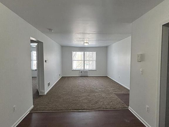 3rd image of 723 Green Rd APT 239