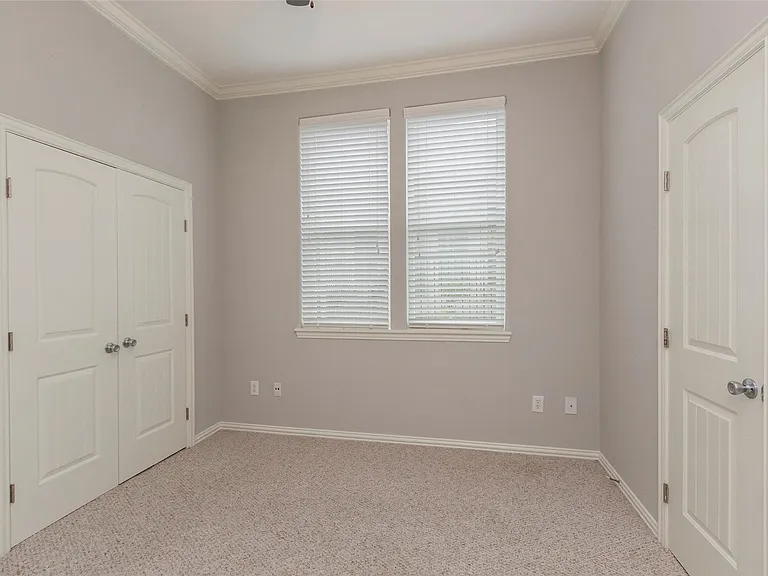 2701 Helena St #401 — Photo 13