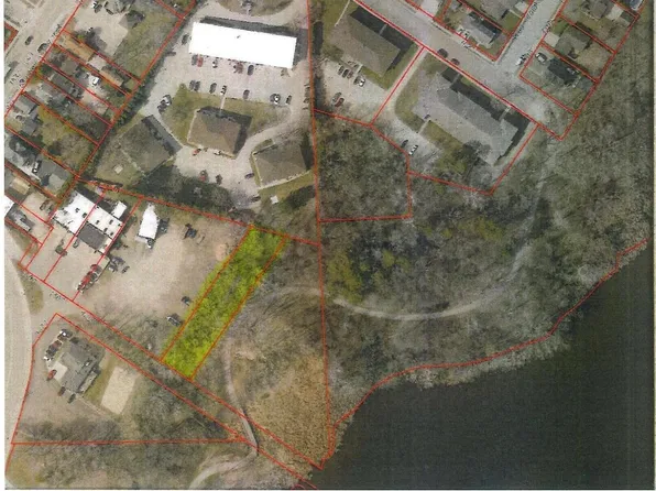 1385 North MAIN STREET, West Bend, WI 53090