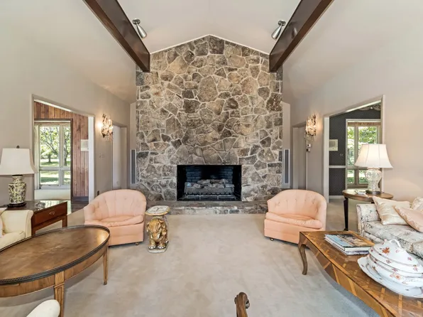 215 Hickory Ln, Smithville, TN 37166