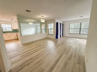 3248 Jog Park Dr, Greenacres, FL 33467