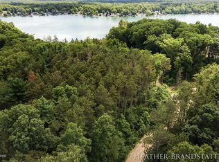 N Blue Heron Dr, Middleville, MI 49333