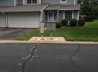 8107 Curtis Ln, Eden Prairie, MN 55347