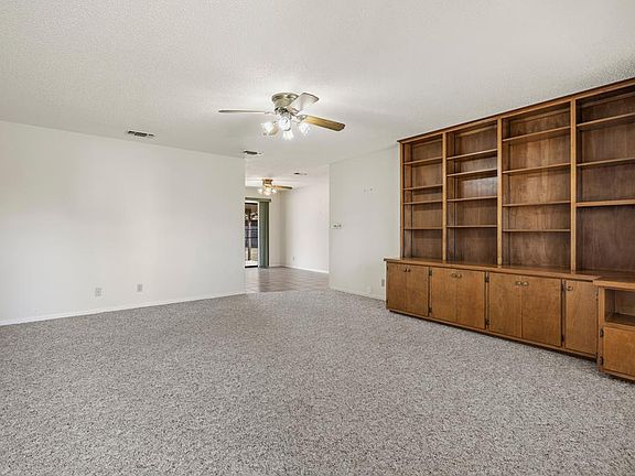 5th image of 1003 Avenue D
