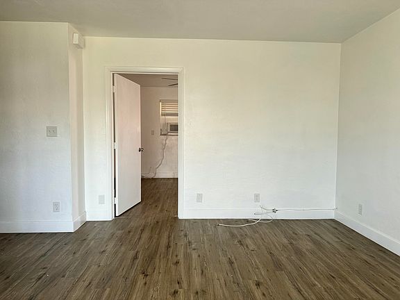 2nd image of 1734 Fletcher St