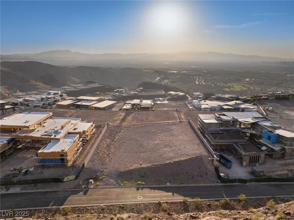 5 Stoneshead Ct, Henderson, NV 89012