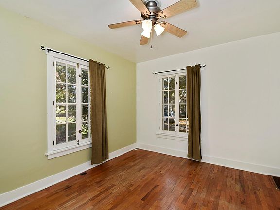 3rd image of 401 Grant St