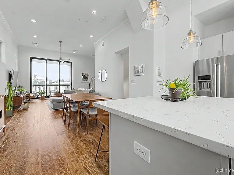 4009 University Grove St — Photo 17