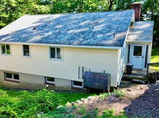 11 Delaware Ave, Hopatcong, NJ 07843