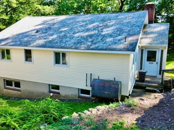 11 Delaware Ave, Hopatcong Boro, NJ 07843
