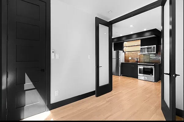 Rented by Corcoran | media 14