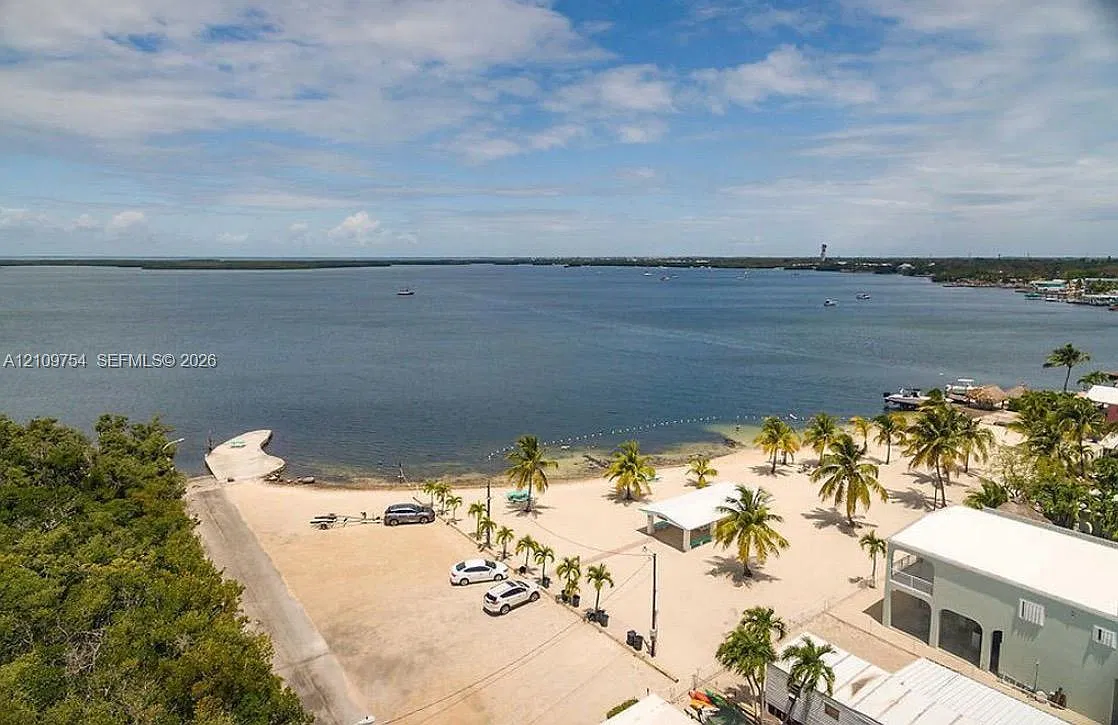 Key Largo Trailer Village — Photo 4