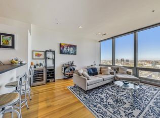 500 W Superior St #1804, Chicago, IL 60610
