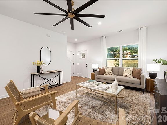 3rd image of 8425 Old Plank Rd