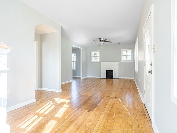 3rd image of 1630 Hanover Ave NW