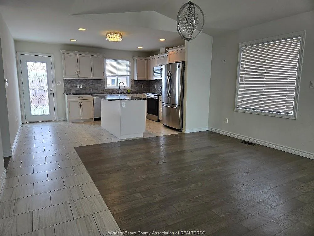 3 bed, 1262 sqft, $2,900 — Photo 3