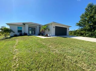 126 Smallwood Rd, Rotonda West, FL 33947