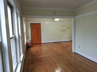 3738 W Irving Park Rd #2B, Chicago, IL 60618