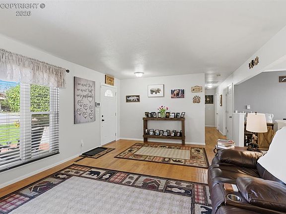 5th image of 1016 Beech Ave