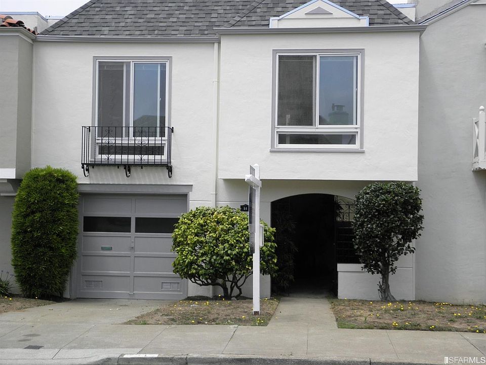1st image of 51 Meadowbrook Dr