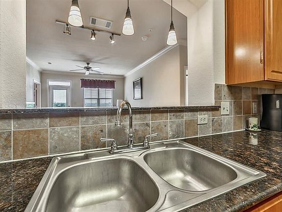 5th image of 1711 Old Spanish Trl APT 419