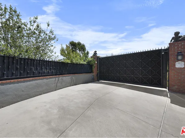 12917 Galewood St, Studio City, CA 91604