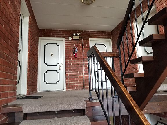 4th image of 17011 Albany Ave W #2G