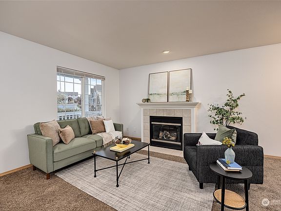 5th image of 6290 Alexis Drive NE