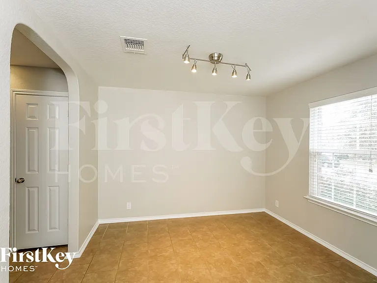 3514 Glacier Lake — Photo 5