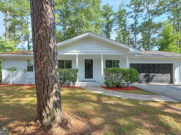 4070 Creek Ct, Stone Mountain, GA 30083