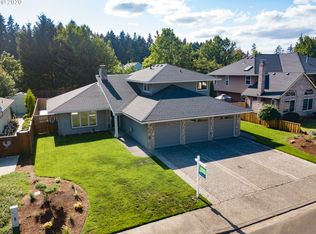 509 NE Goldie Dr, Hillsboro, OR 97124
