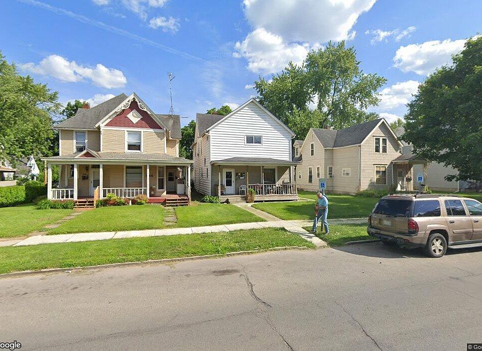 1st image of 842 Lake Ave #202