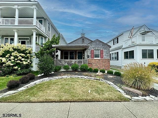 1st image of 2748 West Ave