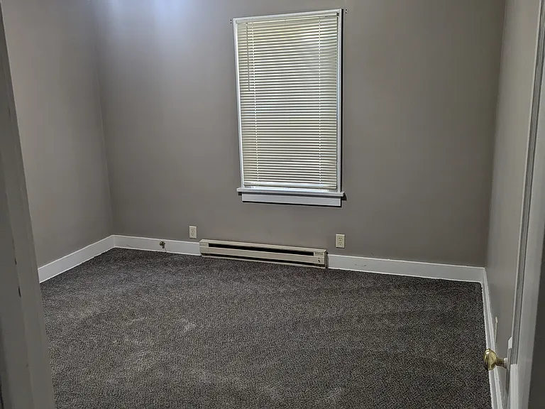 1318 G St — Photo 5