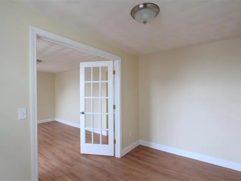 4 Douglass St #3 — Photo 6