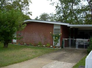 1924 S Riverview Cir, Albany, GA 31705