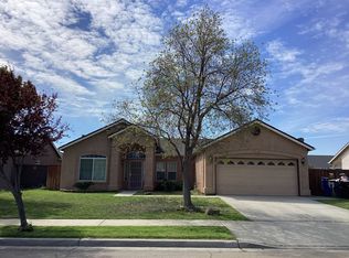 1661 Redbud St, Lemoore, CA 93245
