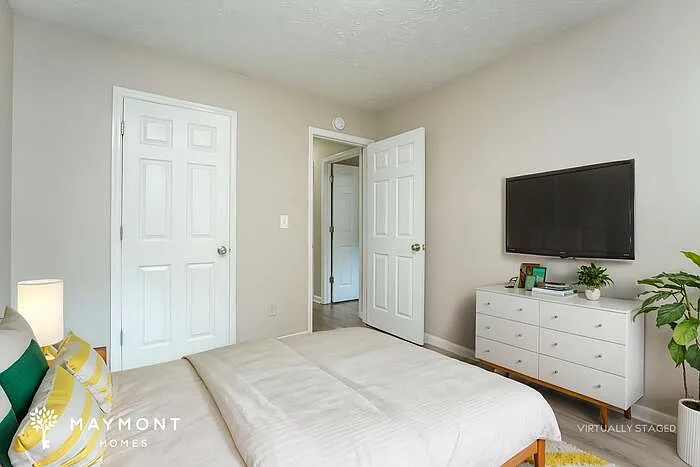 1901 Corners Cir — Photo 13