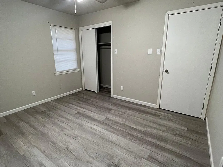 506 N Avenue V — Photo 8