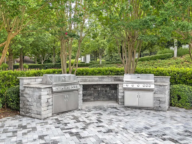 Fire up fresh flavors in a comfortable outdoor setting