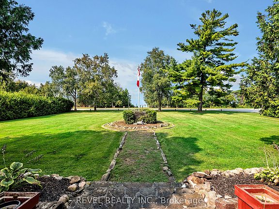 5th image of 351 Hedge Rd