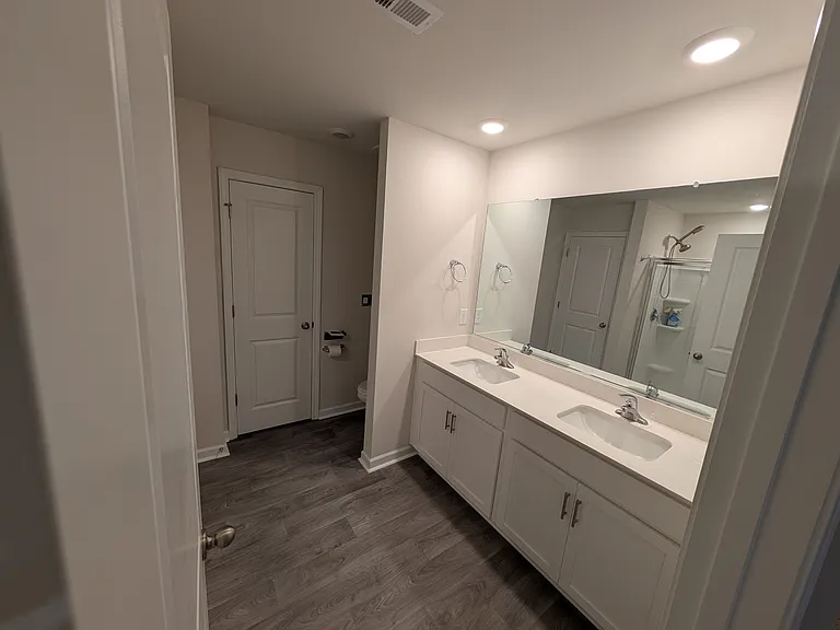 5405 Henley Ridge Dr — Photo 12
