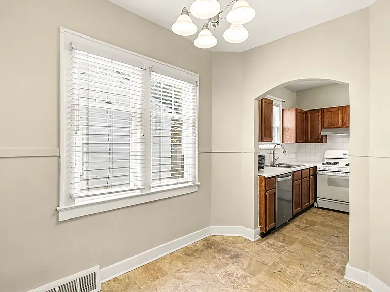 2125 Wealthy St SE #1 — Photo 13