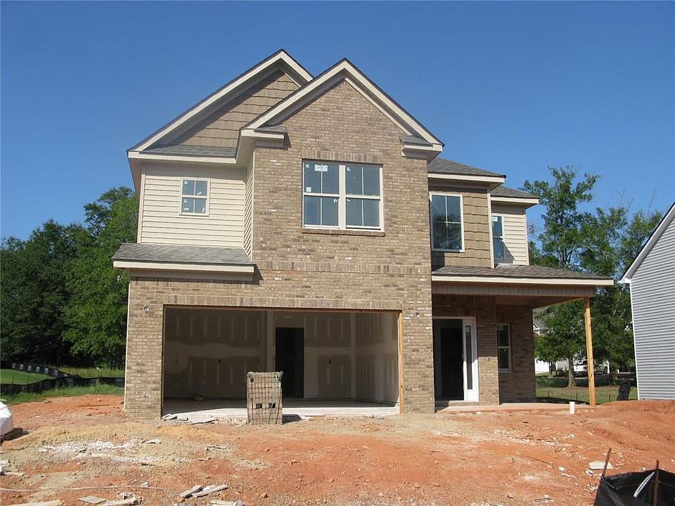 2nd image of 131 Sloan Ave