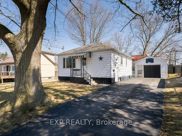 27 Valleyview Cres, Belleville, ON K8P 3E9