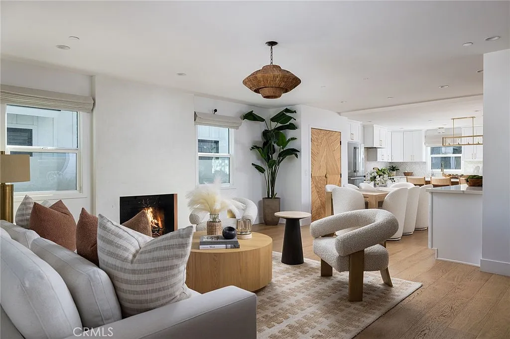 5 bed, 2874 sqft, $7,000 — Photo 3