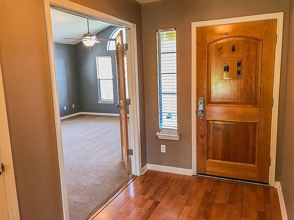 4th image of 2454 Cumberland Dr