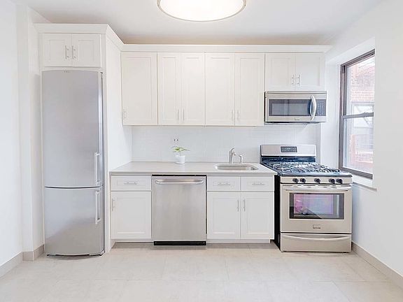3rd image of 3015 Riverdale Ave APT 5G